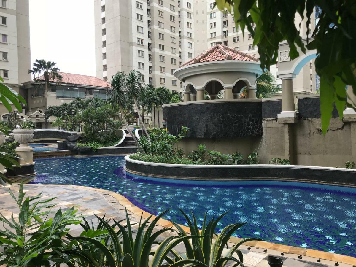 Mediterania Garden Residence I Джакарта Екстер'єр фото